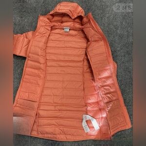 Columbia Women's Warm Tangerine Color Jacket